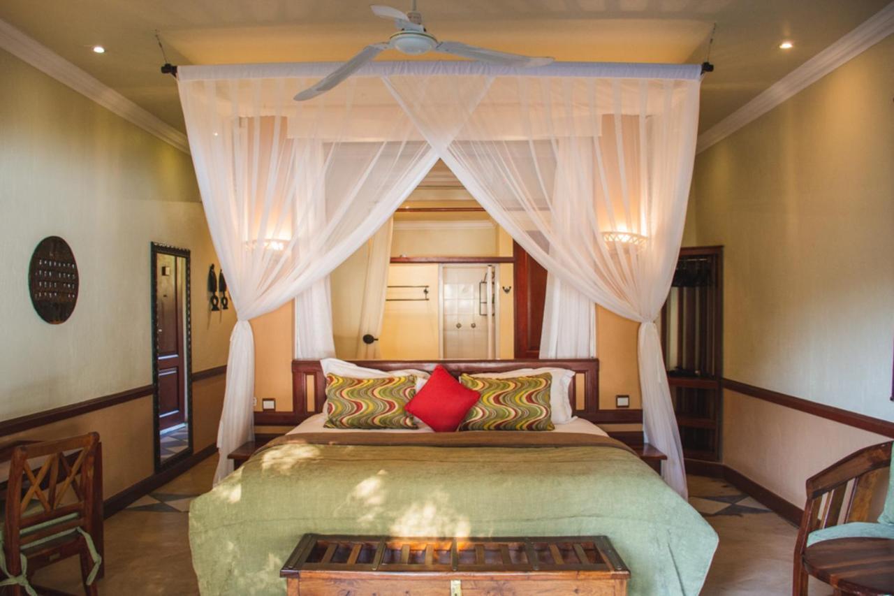 Chobe Safari Lodges Kasane Extérieur photo